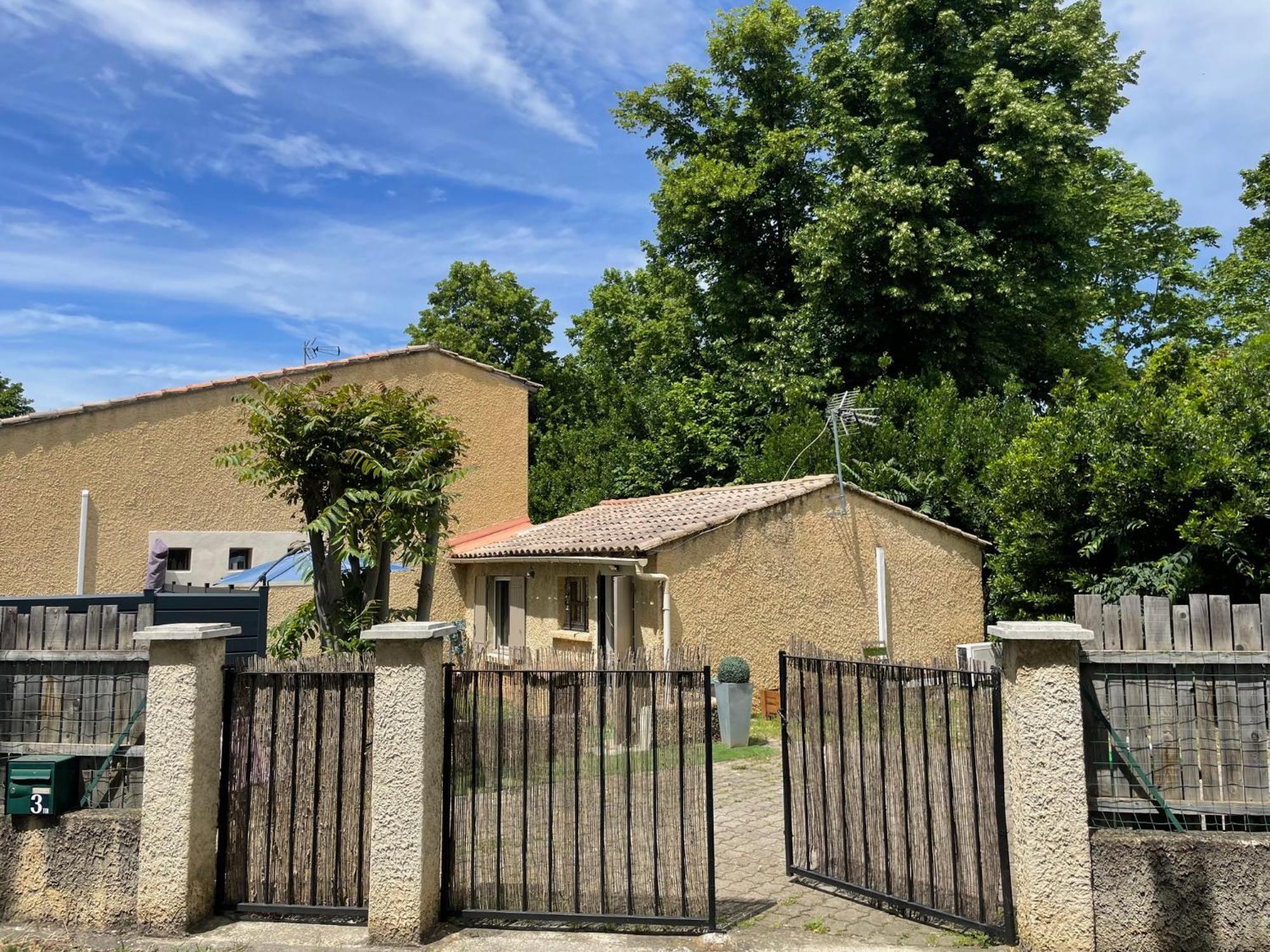 Jolie Petite Maison - Montfavet * Avignon